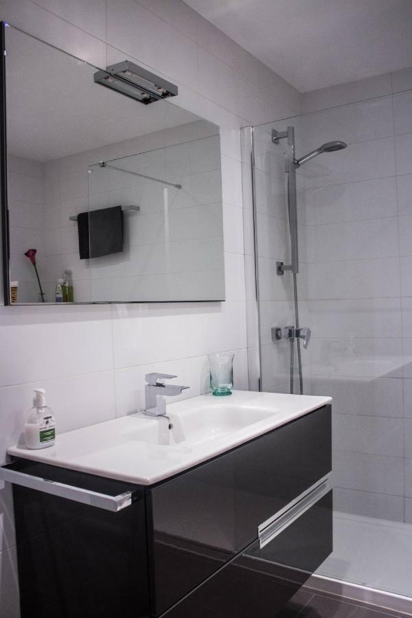 Apartamento Centrico Y Tranquilo En Santiago De Compostelaアパートメント エクステリア 写真